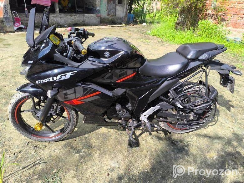 Suzuki Gixxer SF 2022