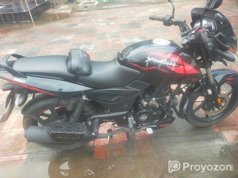 Bajaj Pulsar 150 . 2022