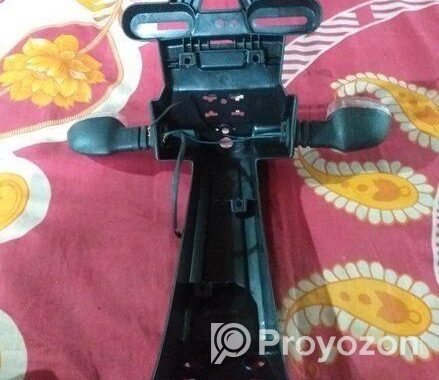 R 15 V3 গাড়ি ফিন্ডার।