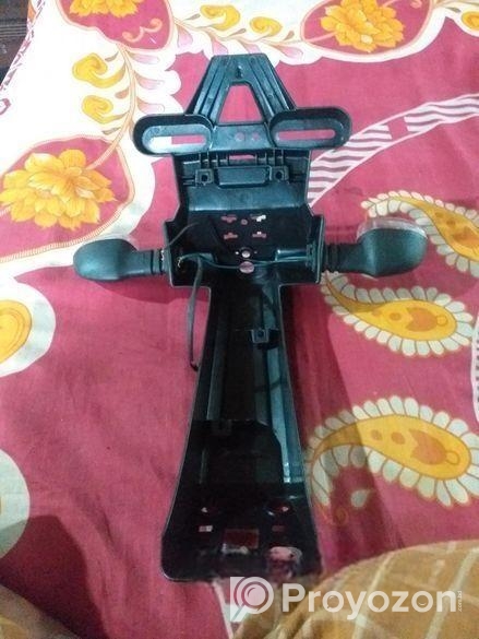 R 15 V3 গাড়ি ফিন্ডার।