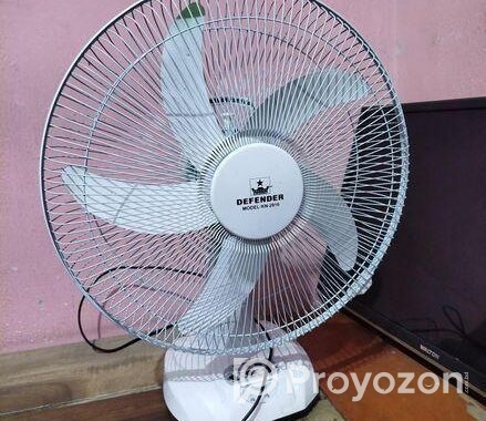 Defender Fan