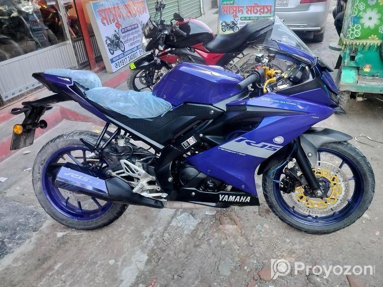 Yamaha R15 v3 2021