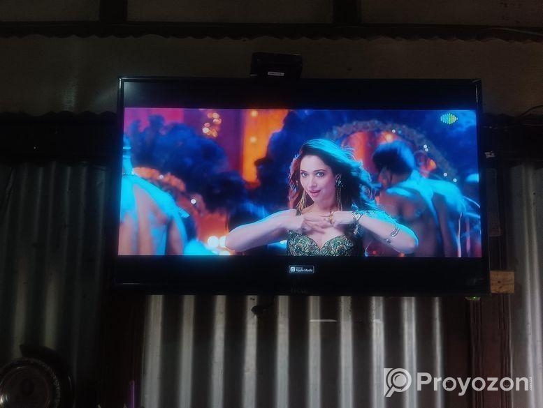 Osaka 32″ Non Smart TV