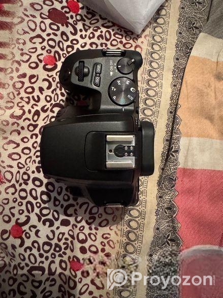 Canon EOS 250D DSLR Camera (18-55mm Kit Lens সহ)