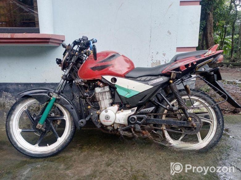 Honda CBZ Xtreme 2013