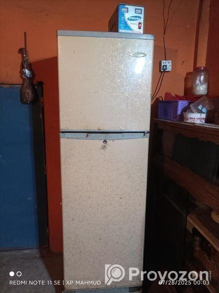ফ্রিজ বিক্রি করা হবে