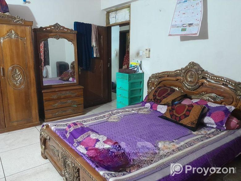 1675 Sft Ready Flat Sale at Baily Road