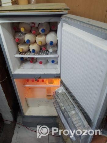 বিশাল মূল্য ছাড়া ওয়ালটন ফ্রিজ