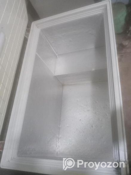 400 লিটার ডিপ ফ্রিজ ওরেন্টি সহ