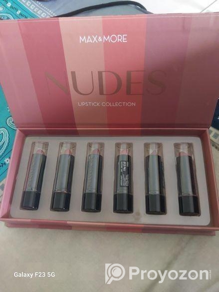 Max&more Nudes Lipstik set.