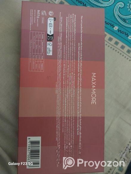 Max&more Nudes Lipstik set.