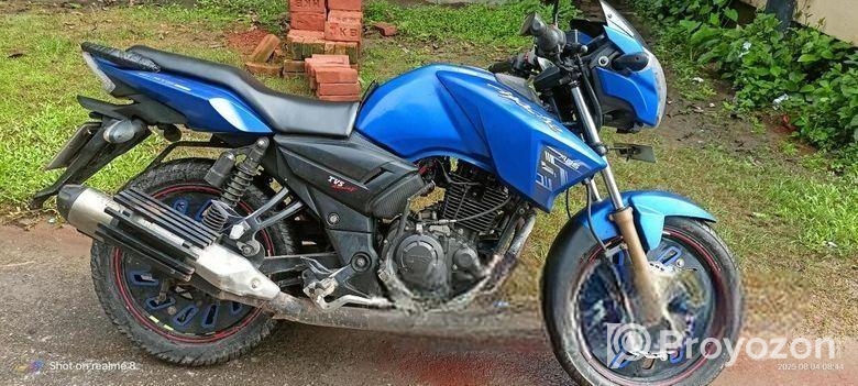 TVS APACHE RTR 150 . 2016