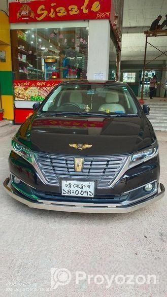 Toyota Premio 2016