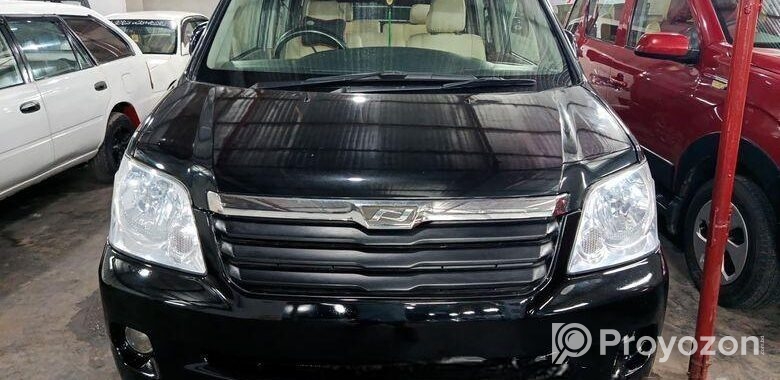 Toyota Noah X 2003