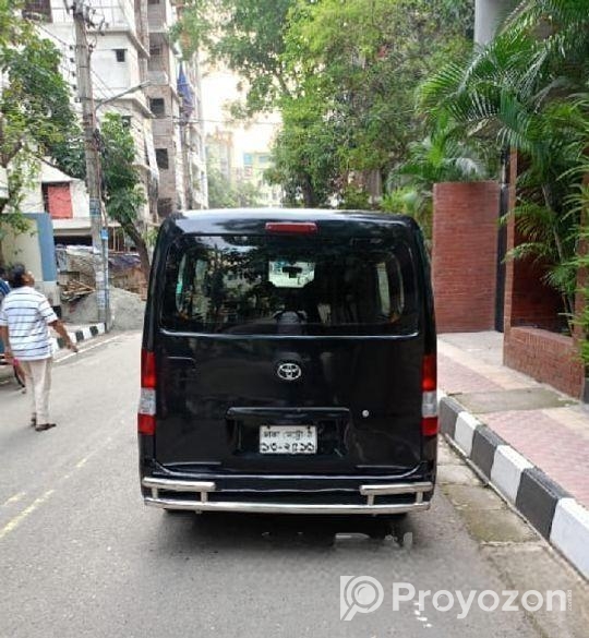 Toyota TownAce . 2009