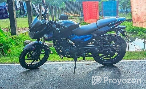 Bajaj Pulsar 150 . 2018