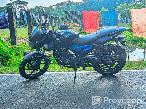 Bajaj Pulsar 150 . 2018