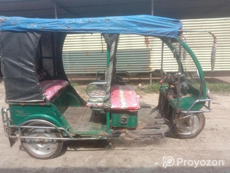 একটি অটো গাড়ি বিক্রি হবে