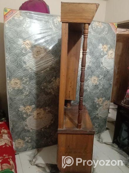 রূপচর্চার আয়নাঘর