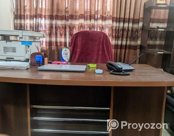 অফিস ডেস্ক