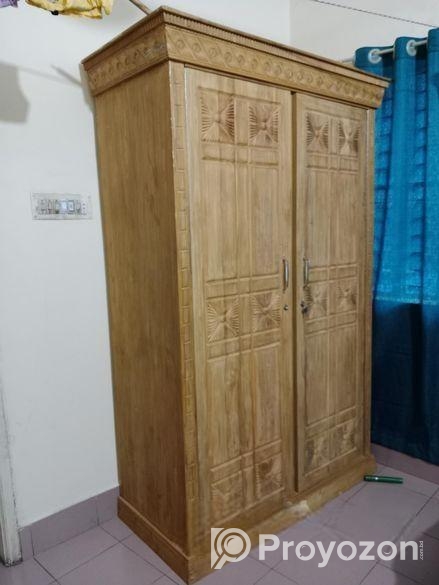 সেগুন কাঠের আলমারি বিক্রি করবো