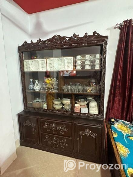 সেগুন কাঠের শোকেস বিক্রি হবে