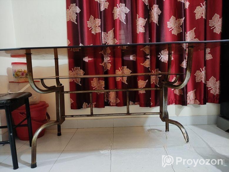 Dining Table & Chairs