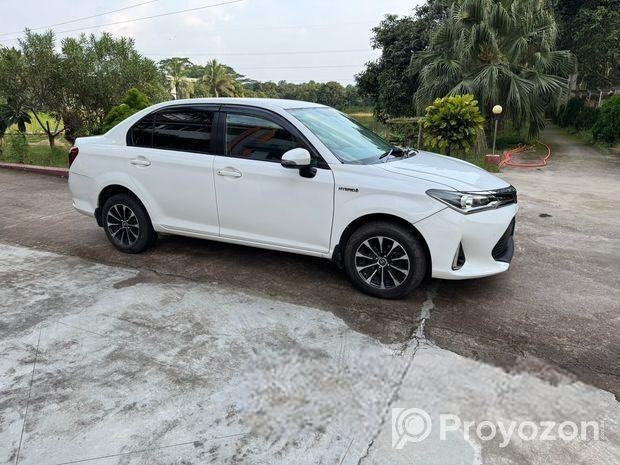 Toyota Axio Hybrid & Octane 2018