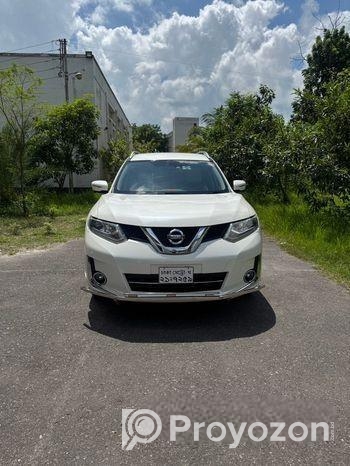 Nissan X-Trail Mode Premier Hybrid 2017