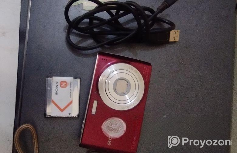 Cyber Shot ক্যামেরা বিক্রি করা হবে