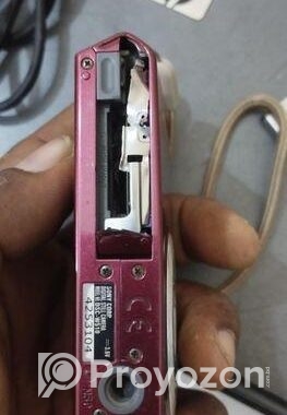 Cyber Shot ক্যামেরা বিক্রি করা হবে