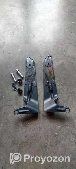 লুকিং গ্লাস