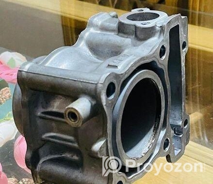 Yamaha R15 Cylinder