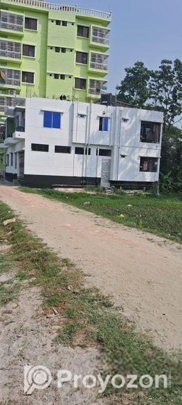 জমি সহ বাড়ী বিক্রয়।