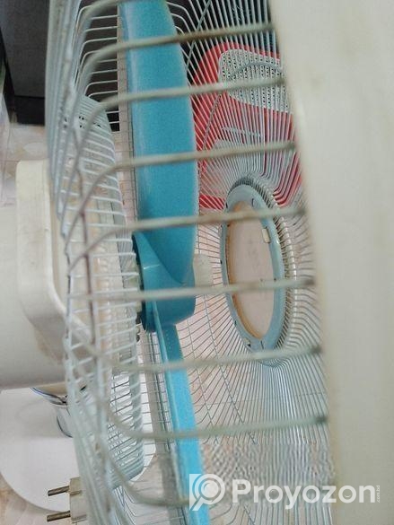 টেবিল ফ্যান