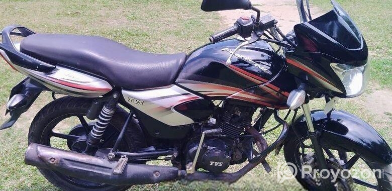 TVS Phoenix . 2017