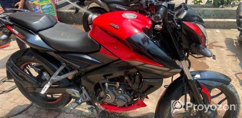 Bajaj Pulsar NS 160 . 2018