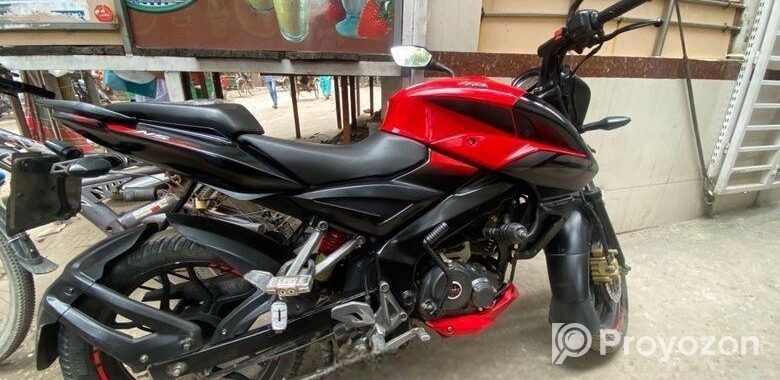 Bajaj Pulsar NS 160 . 2018