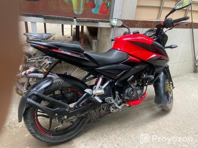 Bajaj Pulsar NS 160 . 2018