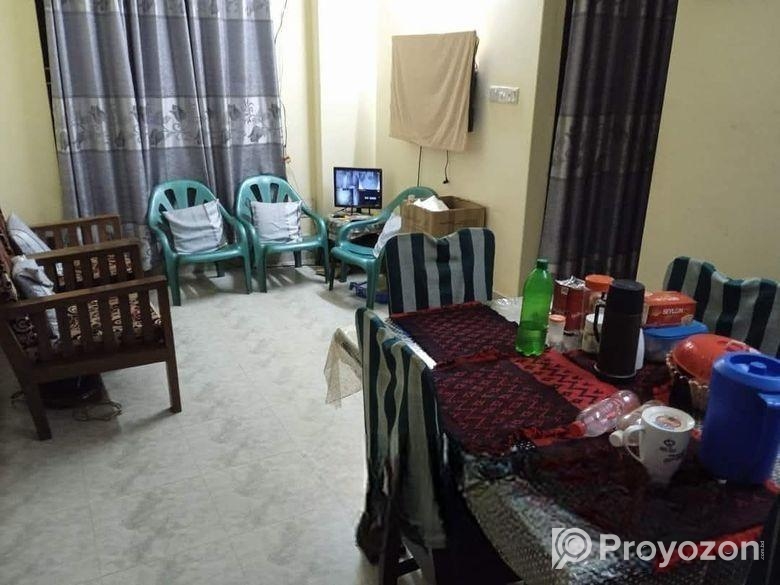 ২ রুমের ফ্ল্যাট বাসায় ১ রুম সাবলেট হবে