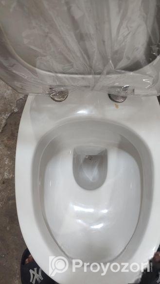 পুরাতন কমোড