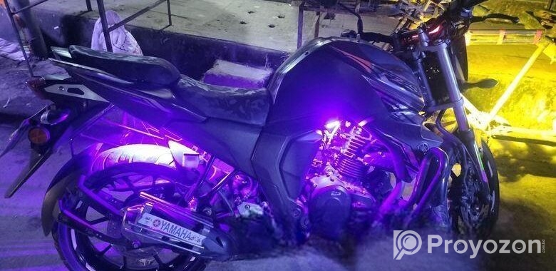 Yamaha FZs V2 . 2023