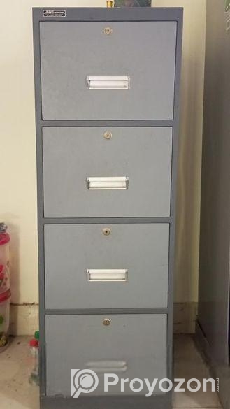 চার ড্রয়ার