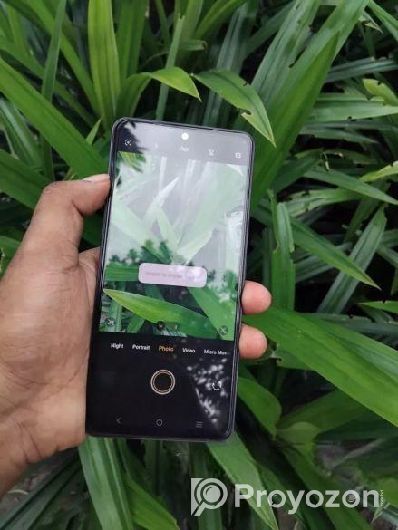 Vivo V27e 8+256 (Used)