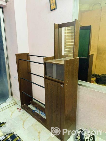 আলনা কাম আলমারি