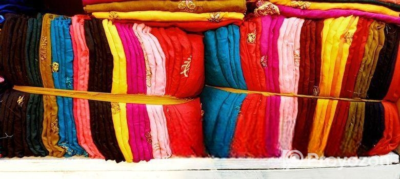 নতুন মেয়েদের জামা