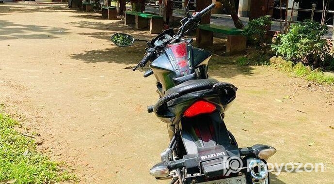 Suzuki Gixxer Monotone fresh 2017