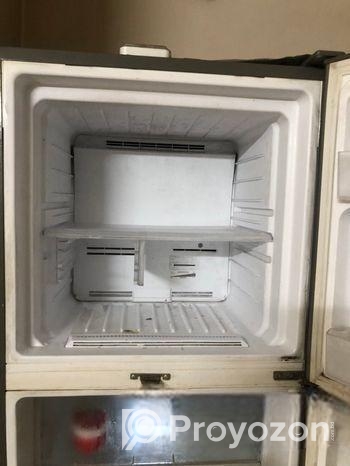 Sharp Fridge 724 Litre