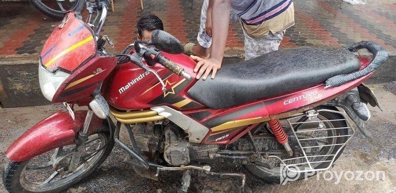 Mahindra Rodeo . 2025