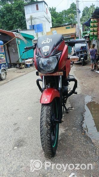 Bajaj Pulsar 150 . 2012